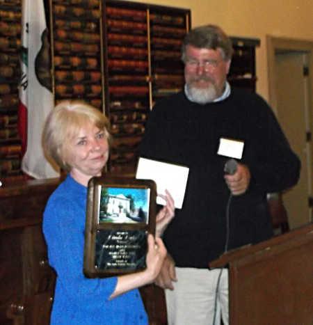 052115lindalakeplaque