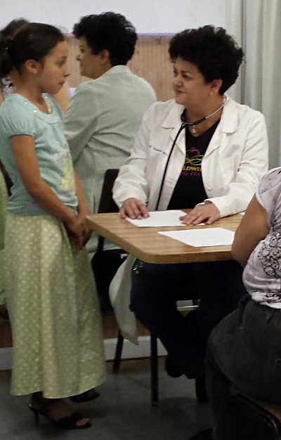 112714healthclinic1