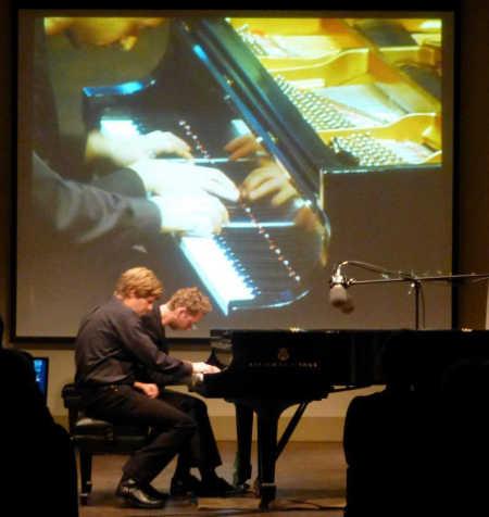 glasslevittpiano