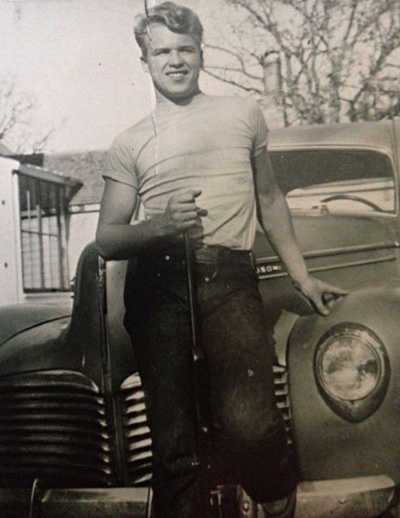 Leroy Aaker – shown in the photos above and below – died on Thursday, April 16, 2015, in Modesto, Calif. He was 83 years old. Courtesy photos. lesaakerobityoung