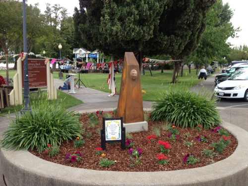 summerpeacestatue
